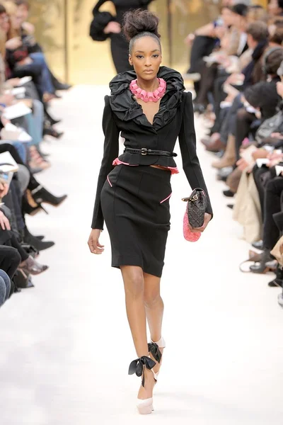 Look 5